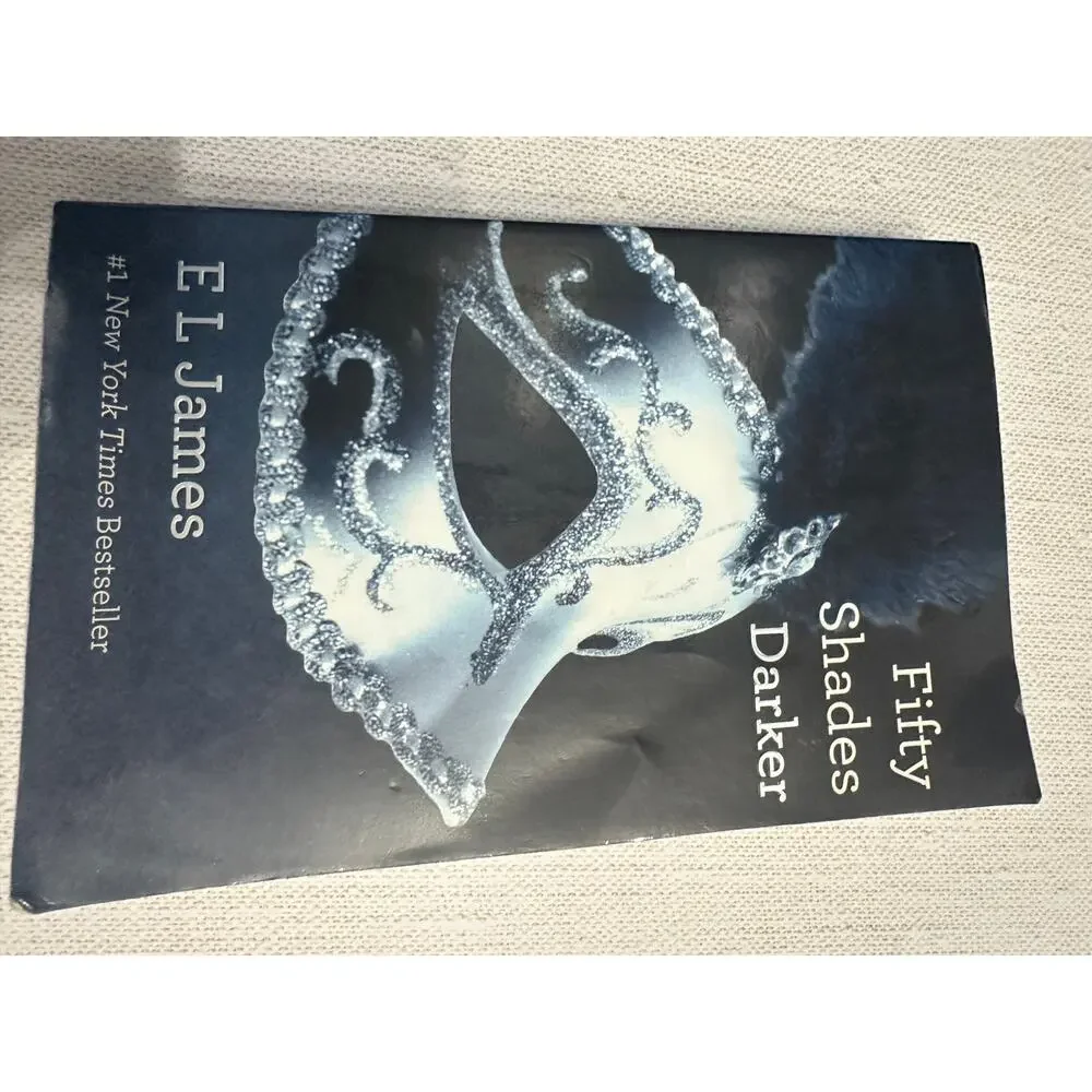 Fifty Shades of Grey 3 PIECE Vol 1 ,FIFTY SHADES DARKER VOL 2 & Grey spicy read